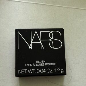 NARS Black Blush Compact